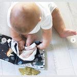 Wee Gallery Peekaboo Ocean Crinkle Book - hip-kid