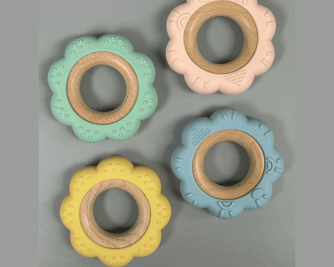 Three Hearts BPA Free Silicone & Beechwood Teether Ring Flower - hip-kid