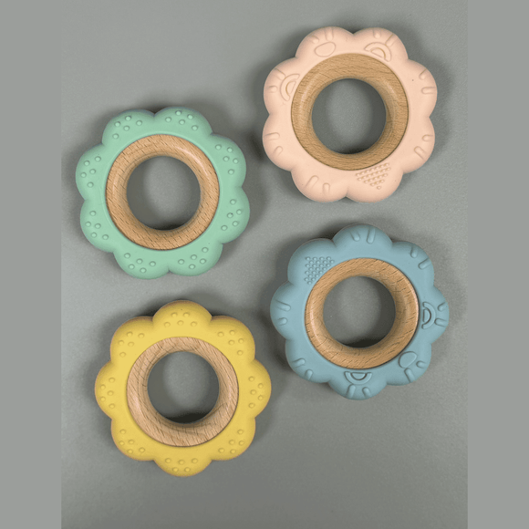 Three Hearts BPA Free Silicone & Beechwood Teether Ring Flower - hip-kid