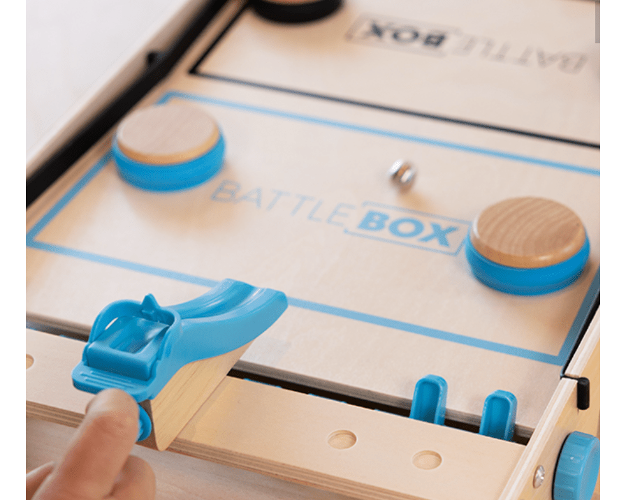 Fat Brain Battle Box - hip-kid