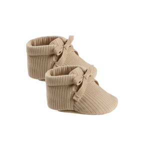 Quincy Mae Baby Booties - Latte