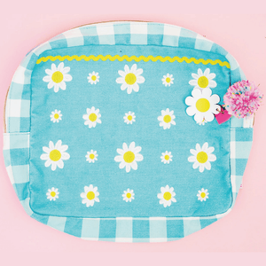 Taylor Elliott Designs Pouch - Daisy Darling - Large