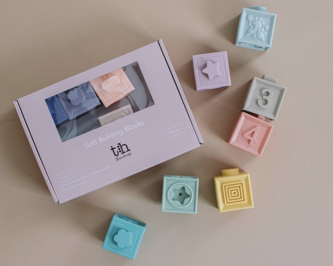 Three Hearts Building Block Teether & Bath Toy - Original - hip-kid