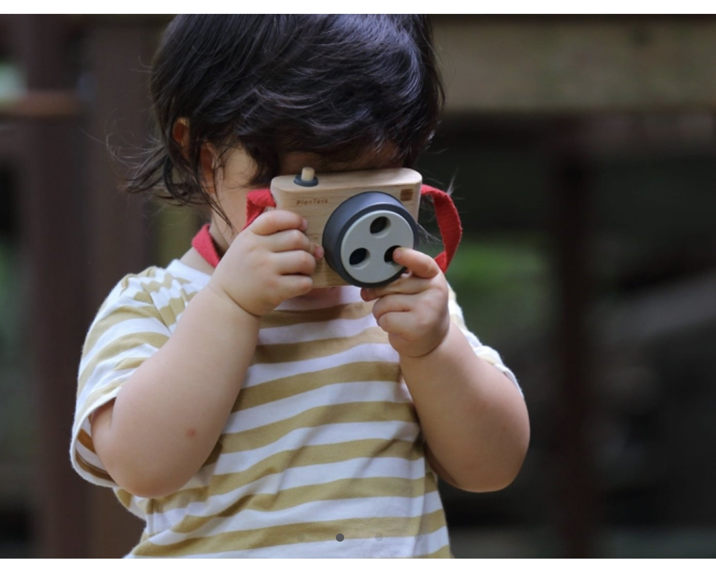 Plan Toys Colored Snap Camera - hip-kid