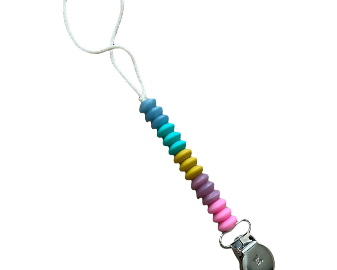 Three Hearts Ezra Petite Pacifier Clip - hip-kid
