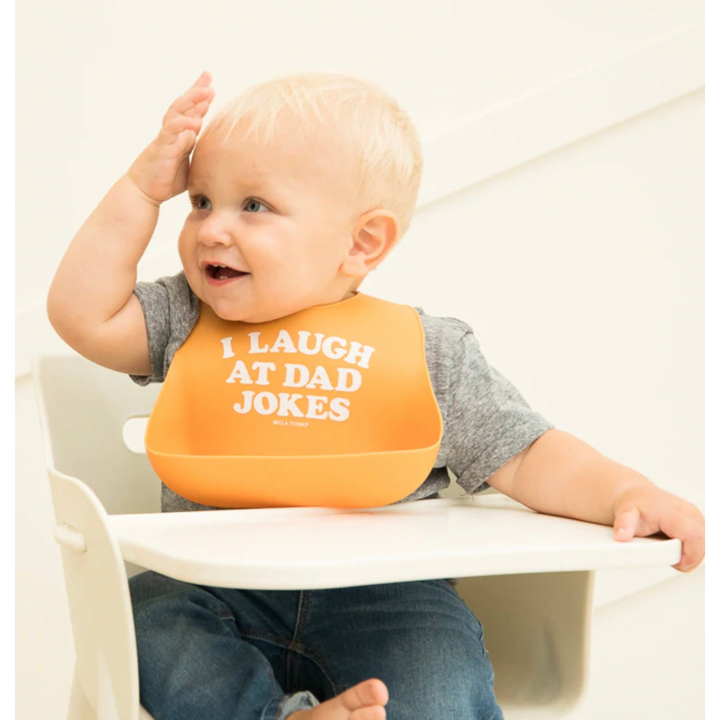 Bella Tunno I Laugh at Dad Jokes Wonder Bib - hip-kid
