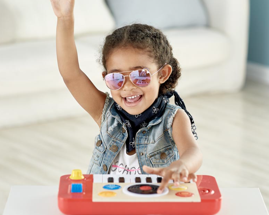 Hape DJ Mix and Spin Studio - hip-kid