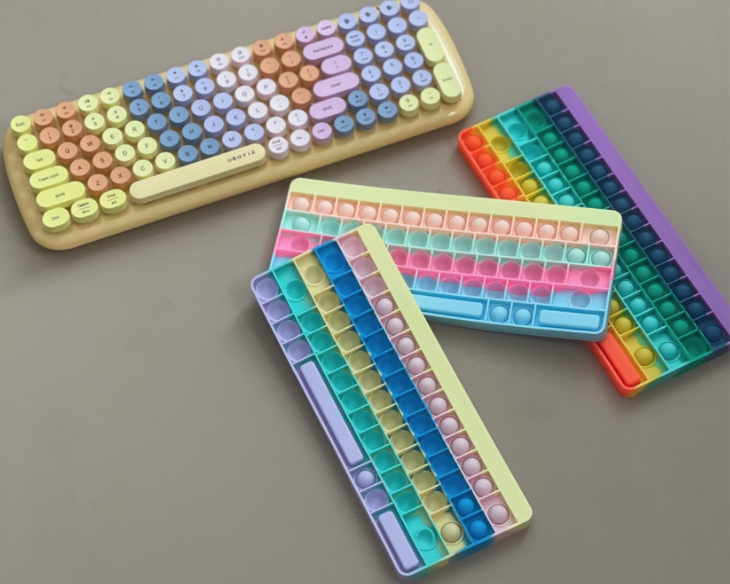 Three Hearts Fidget Keyboard Toy - hip-kid