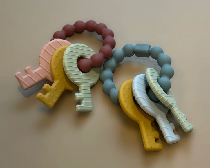 Three Hearts Key Rattle - hip-kid