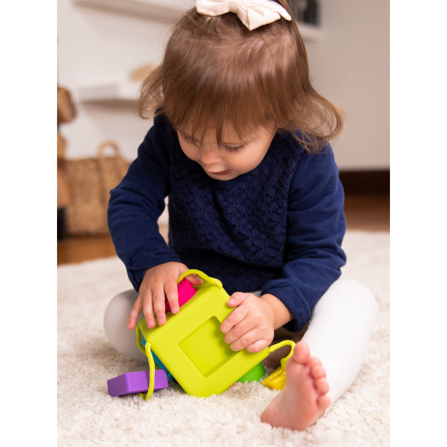 Fat Brain Toys OombeeCube - hip-kid