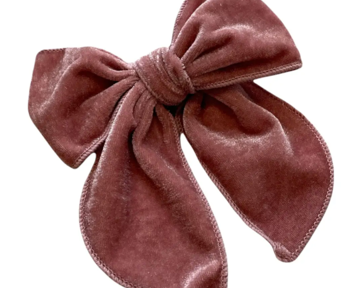 Three Hearts Eleanor Hair Bow - hip-kid